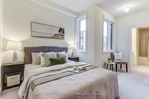 Photo 25 at 117 Tennant Circle, Vellore Village, Vaughan