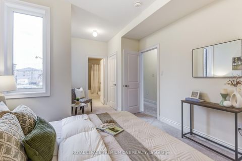 Photo 26 at 117 Tennant Circle, Vellore Village, Vaughan