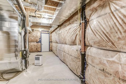 Photo 37 at 117 Tennant Circle, Vellore Village, Vaughan