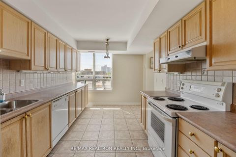 Photo 4 at 604 - 8 Covington Road, Lawrence, Toronto