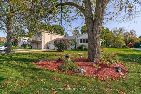 Photo 0 at 1 Yewfield Crescent, Don Mills, Toronto