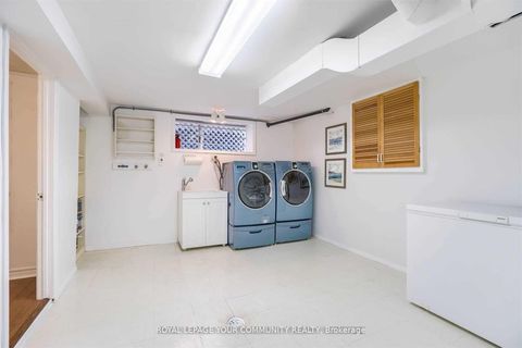 Photo 16 at 1 Yewfield Crescent, Don Mills, Toronto