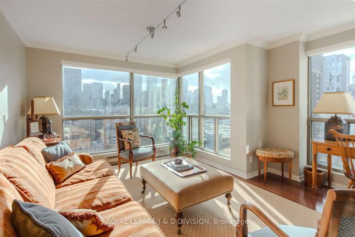 Photo 4 at 1607 - 298 Jarvis Street, Yonge Corridor, Toronto