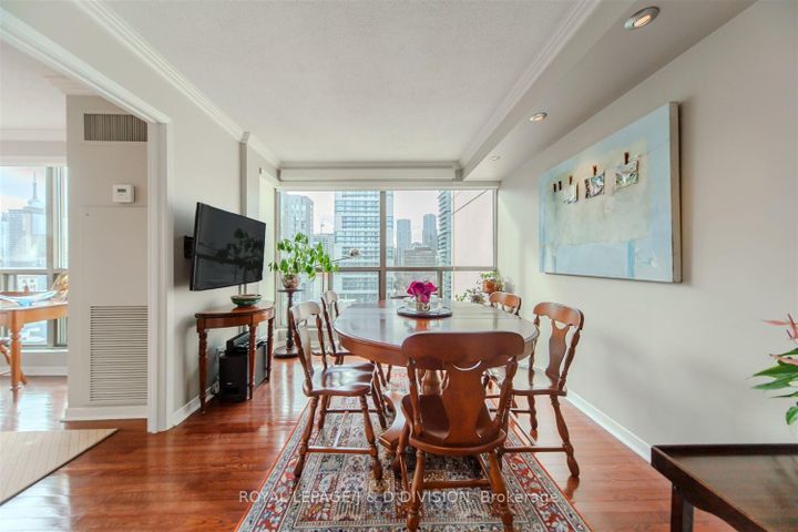 Photo 10 at 1607 - 298 Jarvis Street, Yonge Corridor, Toronto