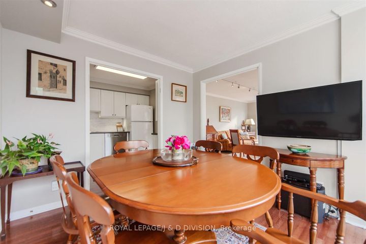 Photo 11 at 1607 - 298 Jarvis Street, Yonge Corridor, Toronto