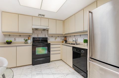 Photo 6 at 2004 - 3 Concorde Place, Don Mills, Toronto