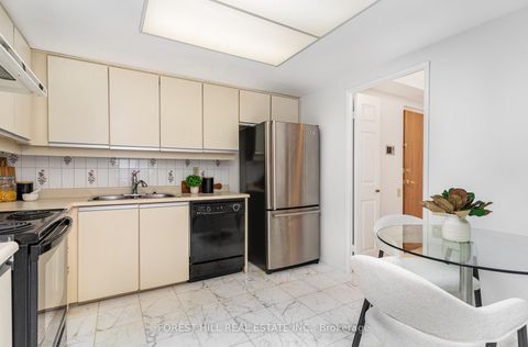 Photo 8 at 2004 - 3 Concorde Place, Don Mills, Toronto