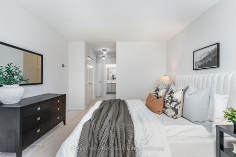 Photo 13 at 2004 - 3 Concorde Place, Don Mills, Toronto