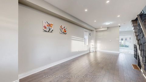 Photo 8 at 461 Warden Avenue, Oakridge, Toronto