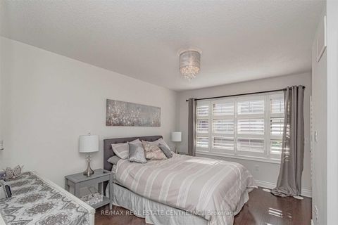 Photo 10 at 30 - 2460 Prince Michael Drive, JC Joshua Creek, Oakville