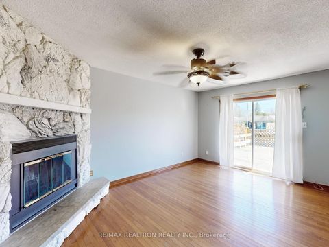 Photo 5 at 25 Shirlea Boulevard, Keswick South, Georgina