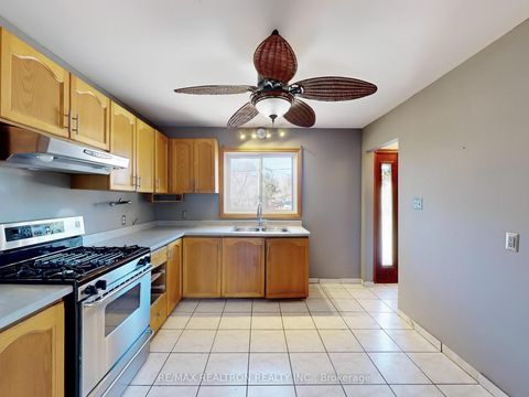 Photo 9 at 25 Shirlea Boulevard, Keswick South, Georgina