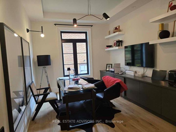 Photo 7 at 20 Arrowstook Road, Bayview Village, Toronto