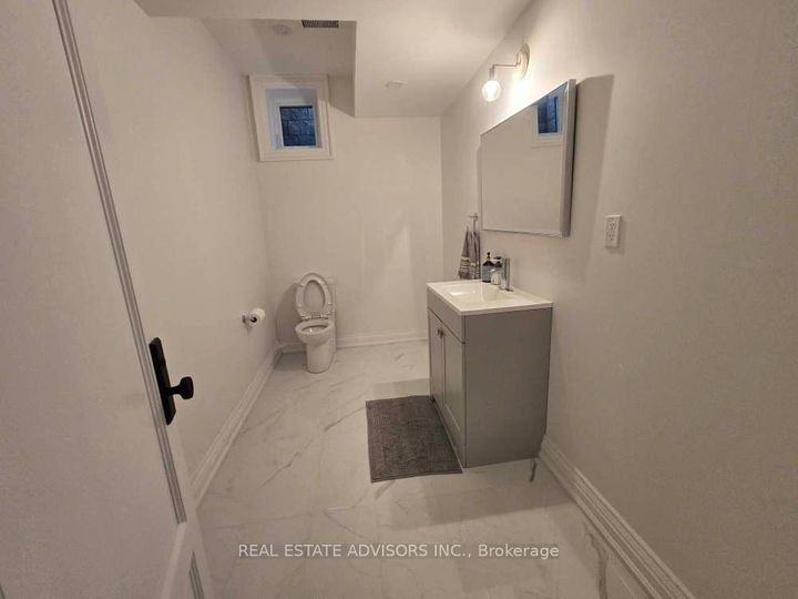 Photo 14 at 20 Arrowstook Road, Bayview Village, Toronto