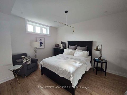 Photo 15 at 20 Arrowstook Road, Bayview Village, Toronto