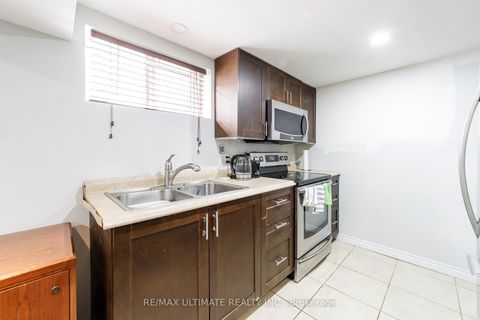 Photo 30 at 102 Aura Lea Boulevard, Pelmo Park W5, Toronto