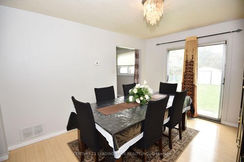 Photo 10 at 35 Horseley Hill Drive, Malvern, Toronto