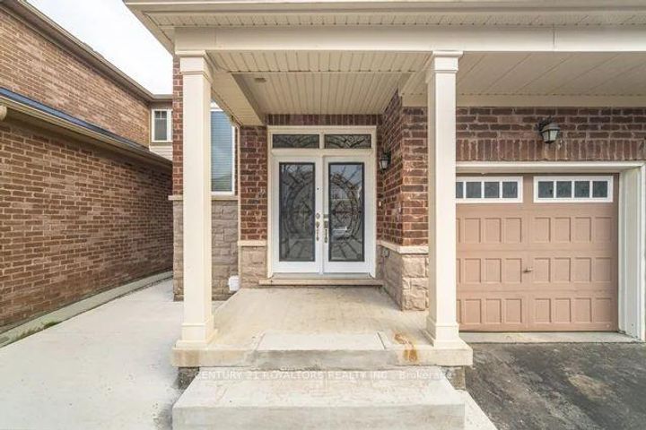 Photo 2 at 77 Enford Crescent, Northwest Brampton, Brampton