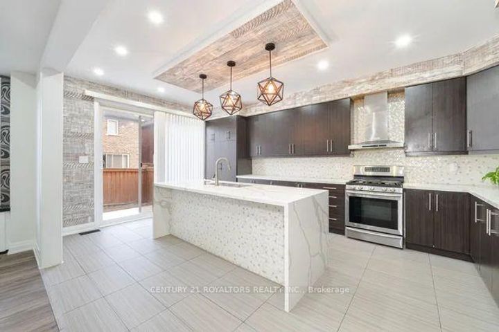 Photo 12 at 77 Enford Crescent, Northwest Brampton, Brampton