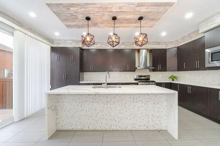 Photo 13 at 77 Enford Crescent, Northwest Brampton, Brampton