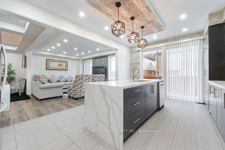 Photo 17 at 77 Enford Crescent, Northwest Brampton, Brampton