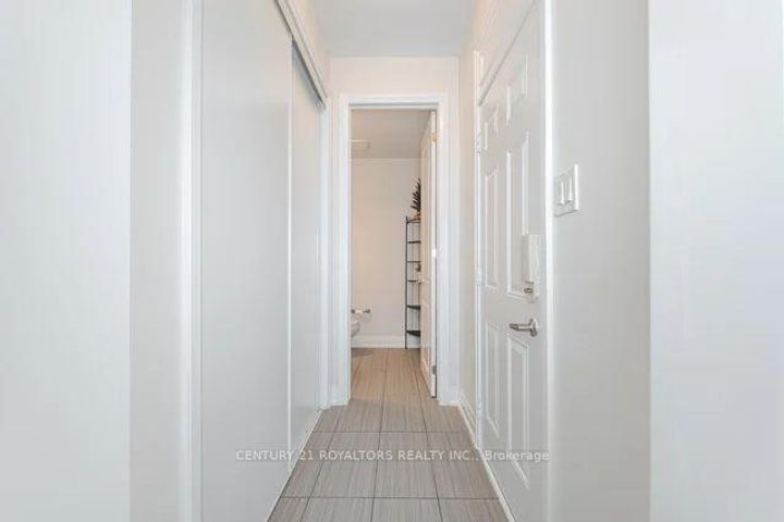 Photo 18 at 77 Enford Crescent, Northwest Brampton, Brampton