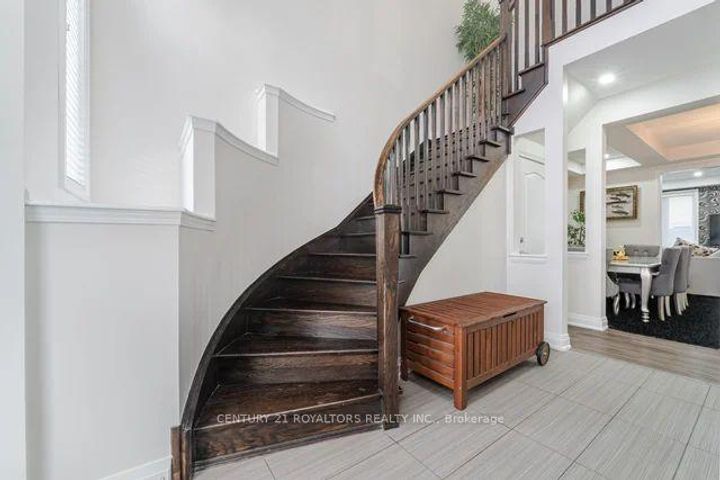 Photo 20 at 77 Enford Crescent, Northwest Brampton, Brampton