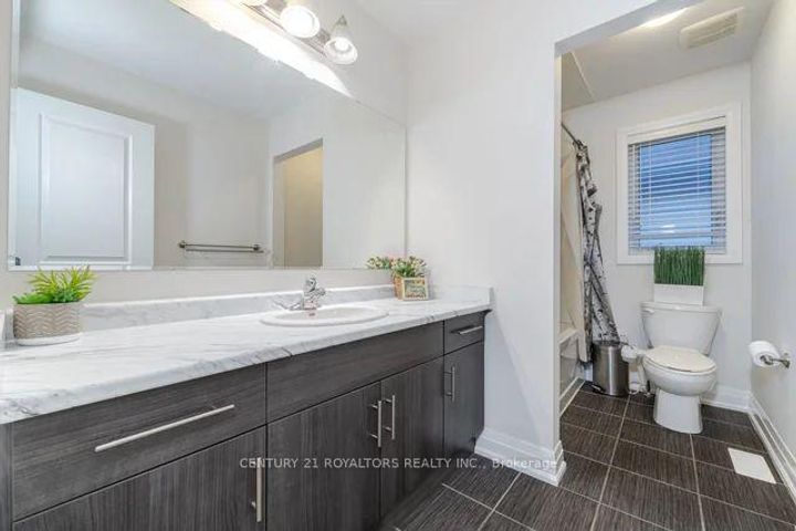 Photo 31 at 77 Enford Crescent, Northwest Brampton, Brampton