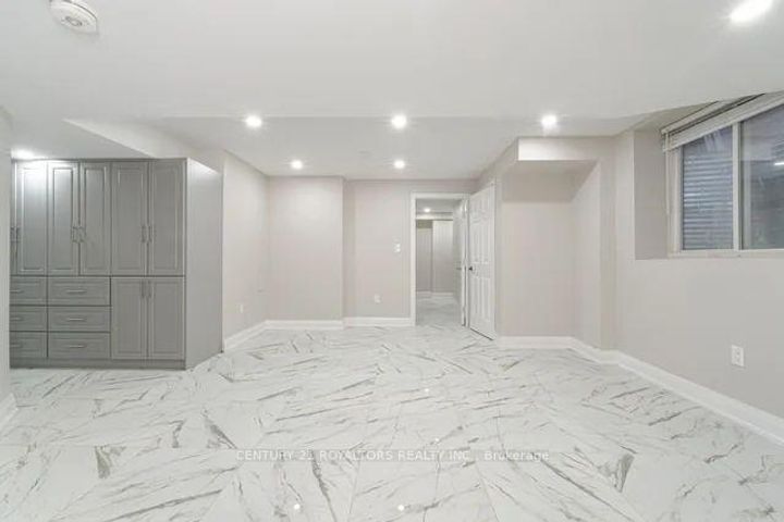 Photo 35 at 77 Enford Crescent, Northwest Brampton, Brampton