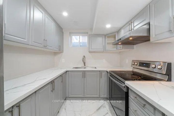 Photo 37 at 77 Enford Crescent, Northwest Brampton, Brampton