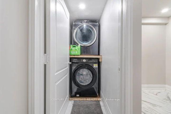 Photo 43 at 77 Enford Crescent, Northwest Brampton, Brampton