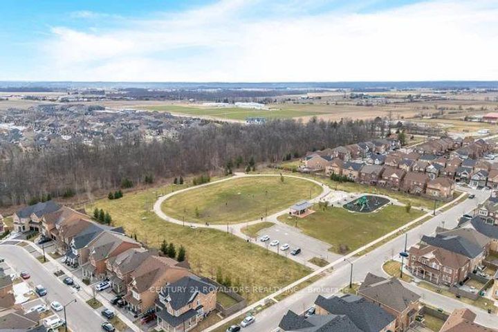 Photo 47 at 77 Enford Crescent, Northwest Brampton, Brampton