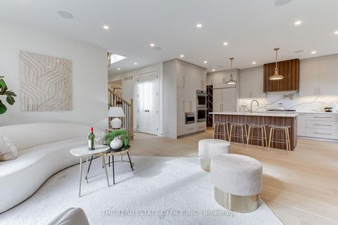 Photo 6 at 18 Beaverbrook Avenue, Rosethorn, Toronto