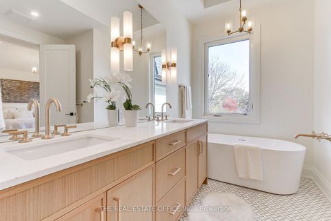 Photo 17 at 18 Beaverbrook Avenue, Rosethorn, Toronto