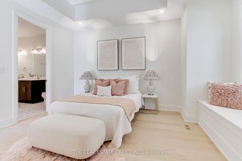 Photo 23 at 18 Beaverbrook Avenue, Rosethorn, Toronto