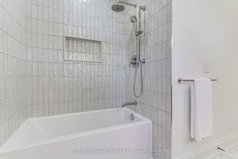 Photo 27 at 18 Beaverbrook Avenue, Rosethorn, Toronto