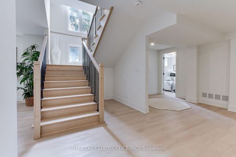 Photo 29 at 18 Beaverbrook Avenue, Rosethorn, Toronto