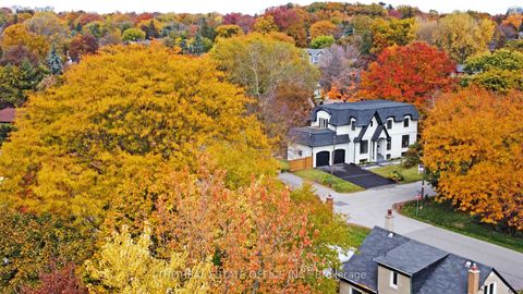 Photo 41 at 18 Beaverbrook Avenue, Rosethorn, Toronto