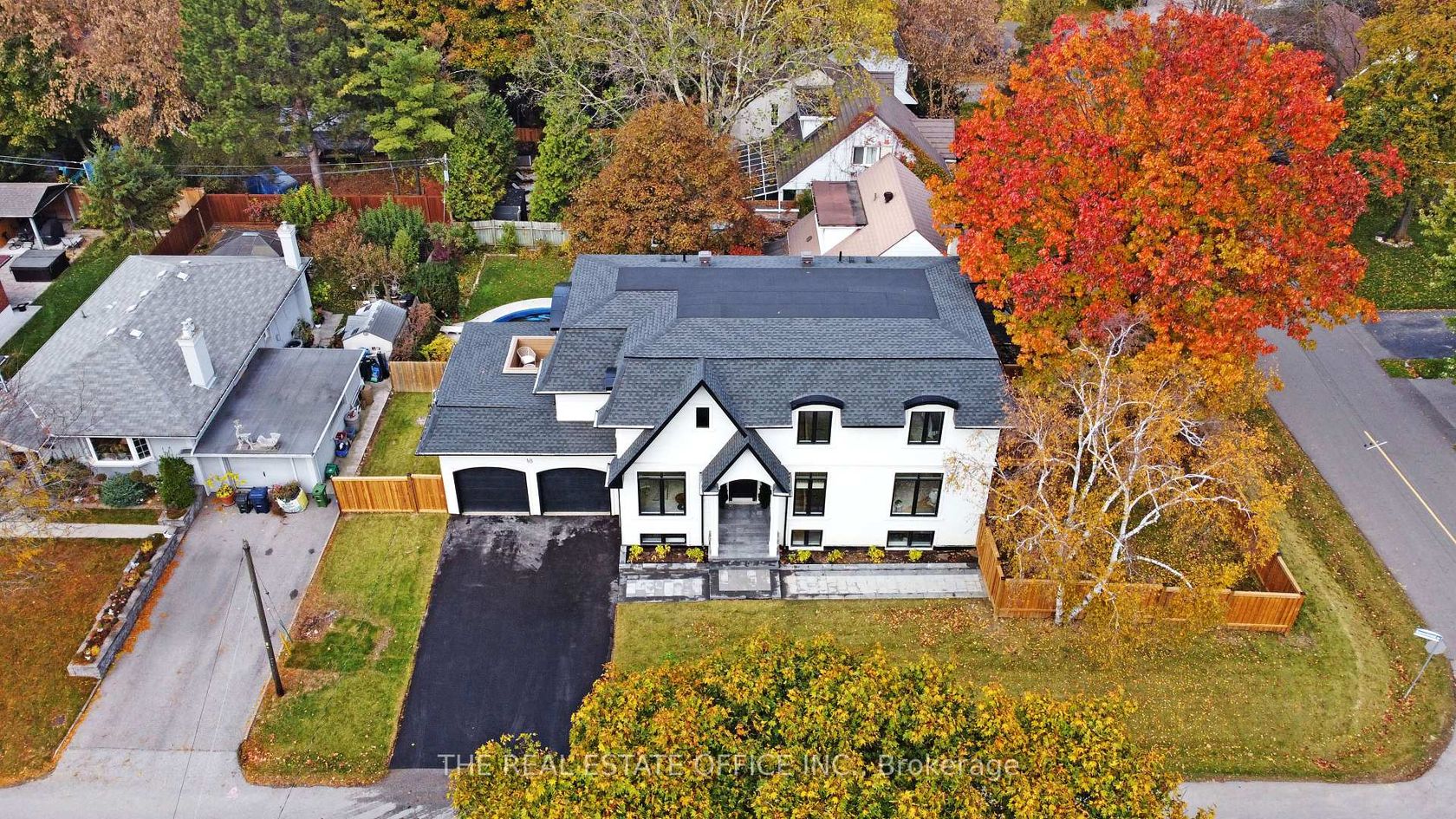 18 Beaverbrook Avenue, Rosethorn, Toronto 