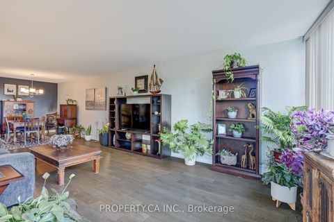 Photo 11 at 106 - 45 Huntingdale Boulevard, L'Amoreaux, Toronto