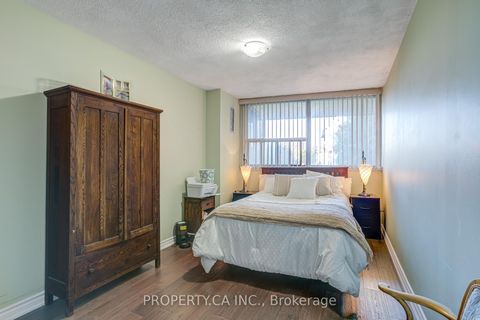 Photo 37 at 106 - 45 Huntingdale Boulevard, L'Amoreaux, Toronto