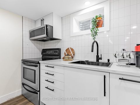 Photo 21 at 43 Kingland Crescent, Don Valley Village, Toronto