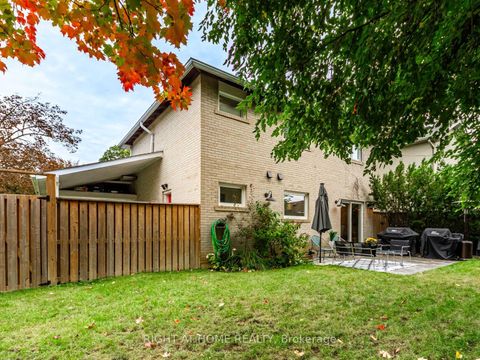 Photo 27 at 43 Kingland Crescent, Don Valley Village, Toronto
