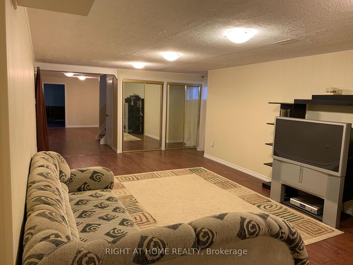 Photo 13 at 66 Dewlane Drive, Newtonbrook West, Toronto