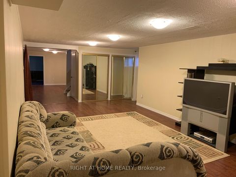 Photo 13 at 66 Dewlane Drive, Newtonbrook West, Toronto