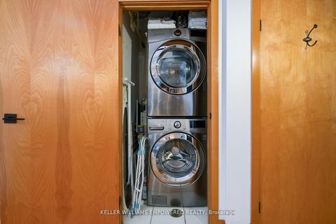 Photo 16 at 5 - 189 Queen Street E, Moss Park, Toronto