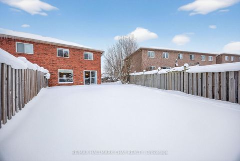 Photo 4 at 36 Goodwin Drive, Painswick South, Barrie