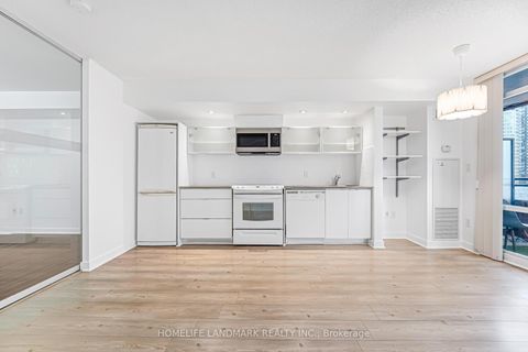 Photo 16 at unit 811 - 4K Spadina Avenue, Waterfront Communities C1, Toronto