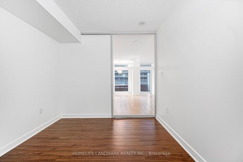 Photo 19 at unit 811 - 4K Spadina Avenue, Waterfront Communities C1, Toronto