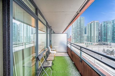 Photo 20 at unit 811 - 4K Spadina Avenue, Waterfront Communities C1, Toronto